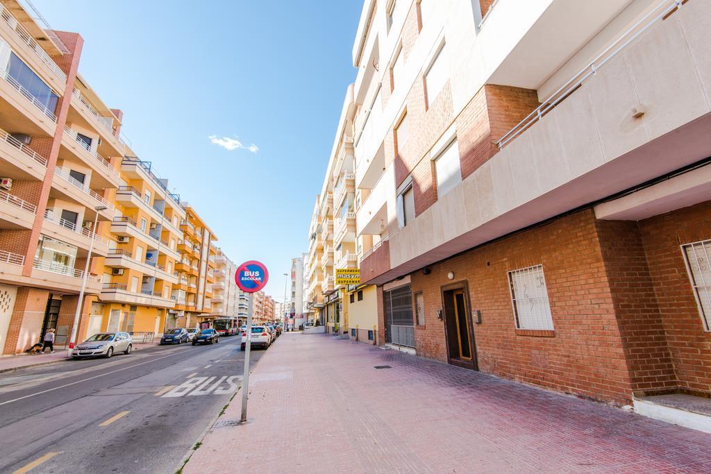 Casas Holiday - Playa Del Cura 托雷维耶哈 外观 照片